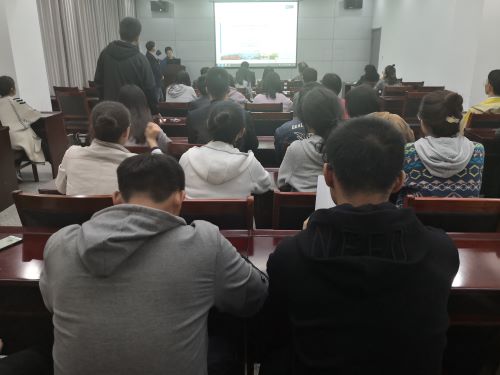 21f6798c789946228c82a3adfa332309.jpg 毛晖副教授在山西大学做学术报告1.jpg