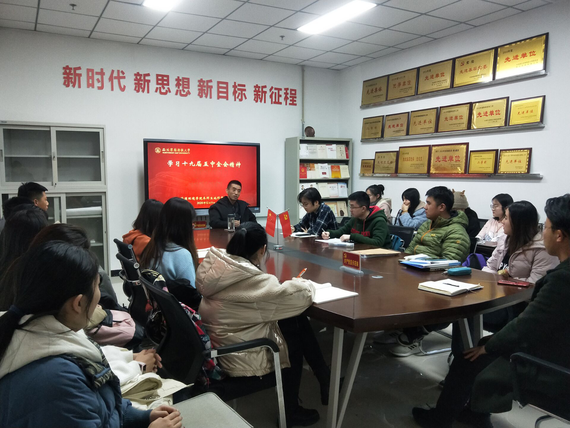 a7de998d10b94109ba065ffb7a06d1f9.jpg a7de998d10b94109ba065ffb7a06d1f9.jpg