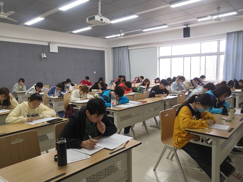 8ded79dab0ef4d2bba244cf0bed88ede.jpg 安静的考场IMG_20210314_150615.jpg